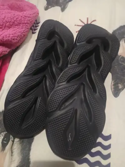 Zapatillas deportivas negras para hombre - miniatura 3