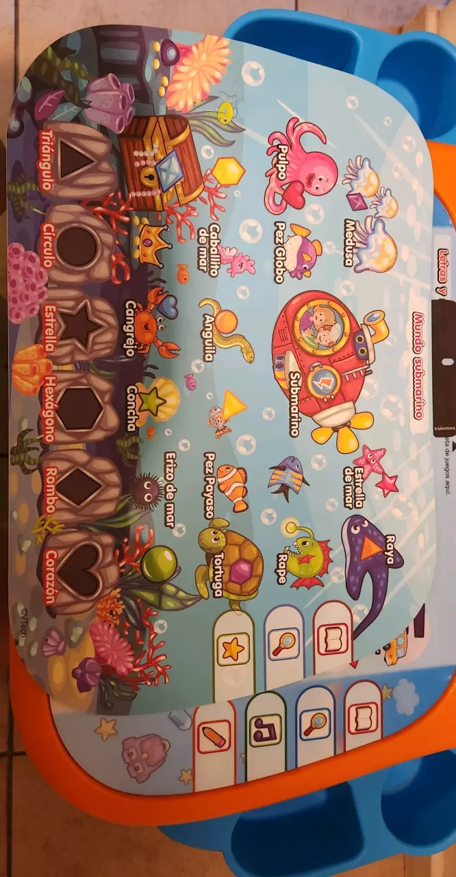 Mesa de actividades infantil con silla y juegos interactivos - 5