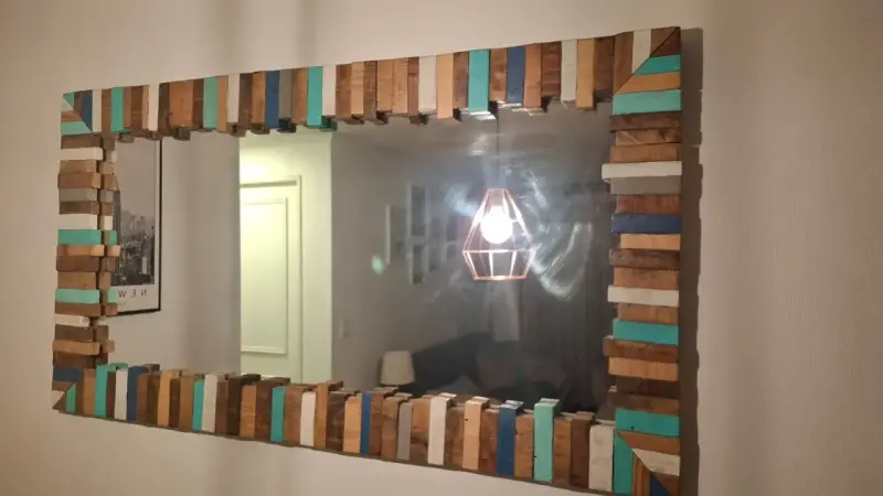 Espejo decorativo con marco de madera multicolor - 3