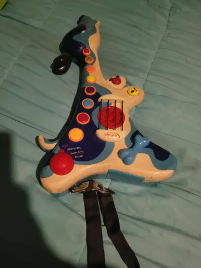 Guitarra de juguete interactiva para niños - miniatura 1