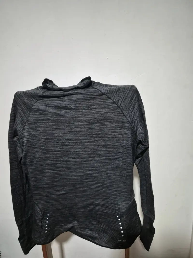 Polerón deportivo Nike Dri-Fit gris para hombre - 2