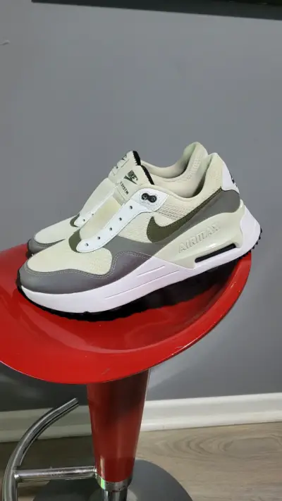 Zapatillas Nike Air Max blancas y grises para hombre - miniatura 1