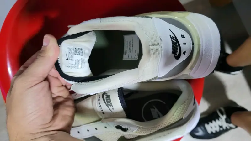 Zapatillas Nike Air Max blancas y grises para hombre - 3