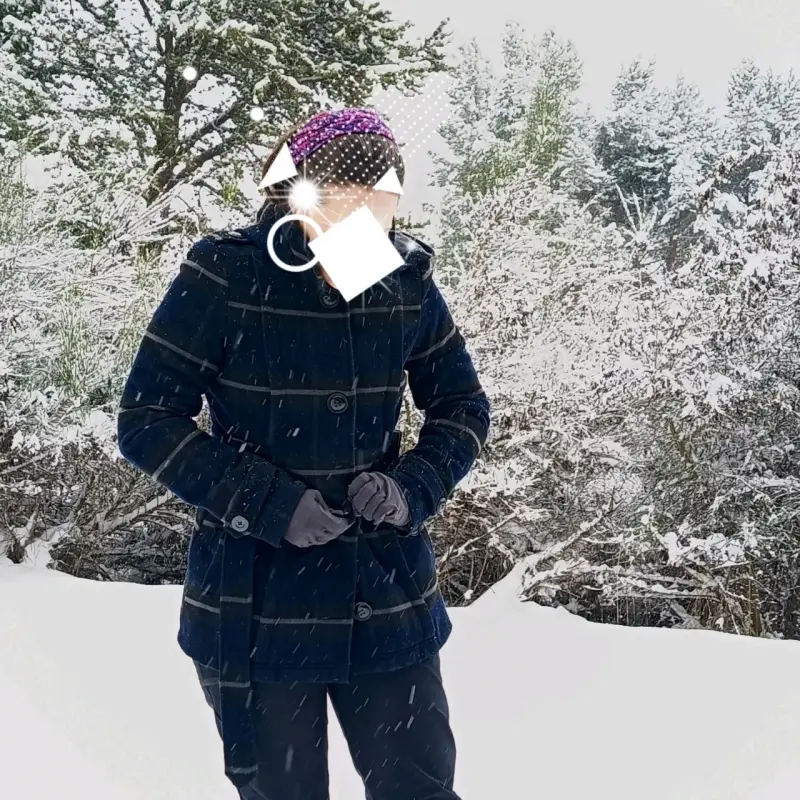 Abrigo de invierno azul con capucha para mujer - 4