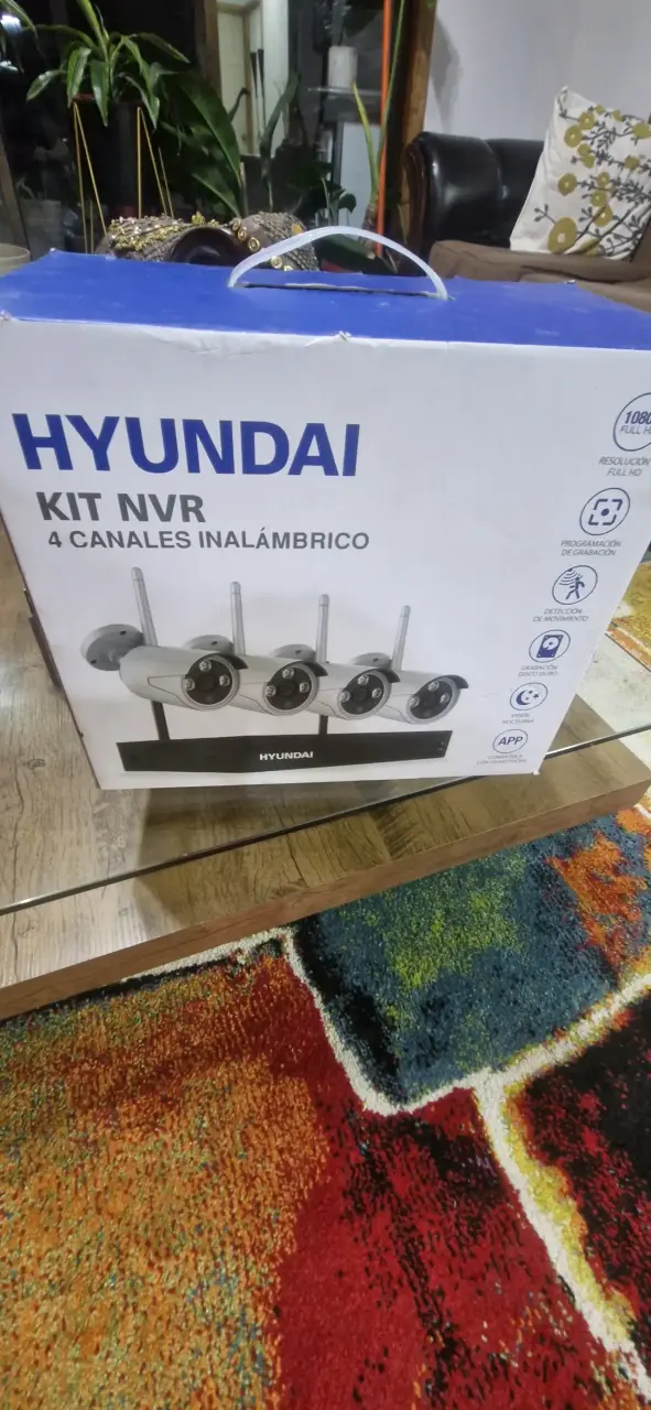 Sistema de Seguridad Hyundai NVR con 4 Cámaras Wifi - 4