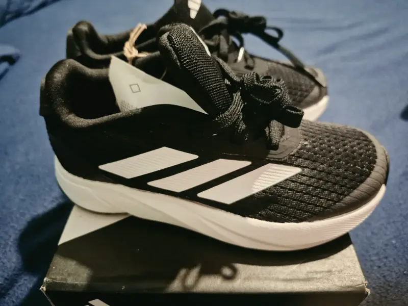 Zapatillas deportivas negras Adidas para niños - 1