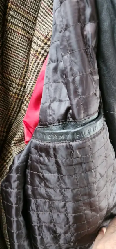 Chaqueta de cuero negra Tommy Hilfiger - miniatura 6