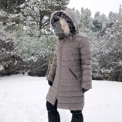Parka larga acolchada para invierno - miniatura 1