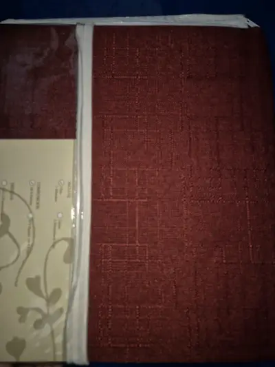 Cortinas Black Out burdeos y beige - miniatura 1