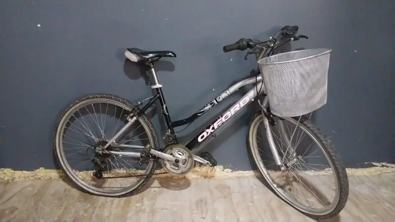 Bicicleta Oxford con canasto delantero