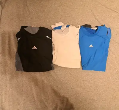 Poleras deportivas Adidas hombre en varios col - miniatura 1