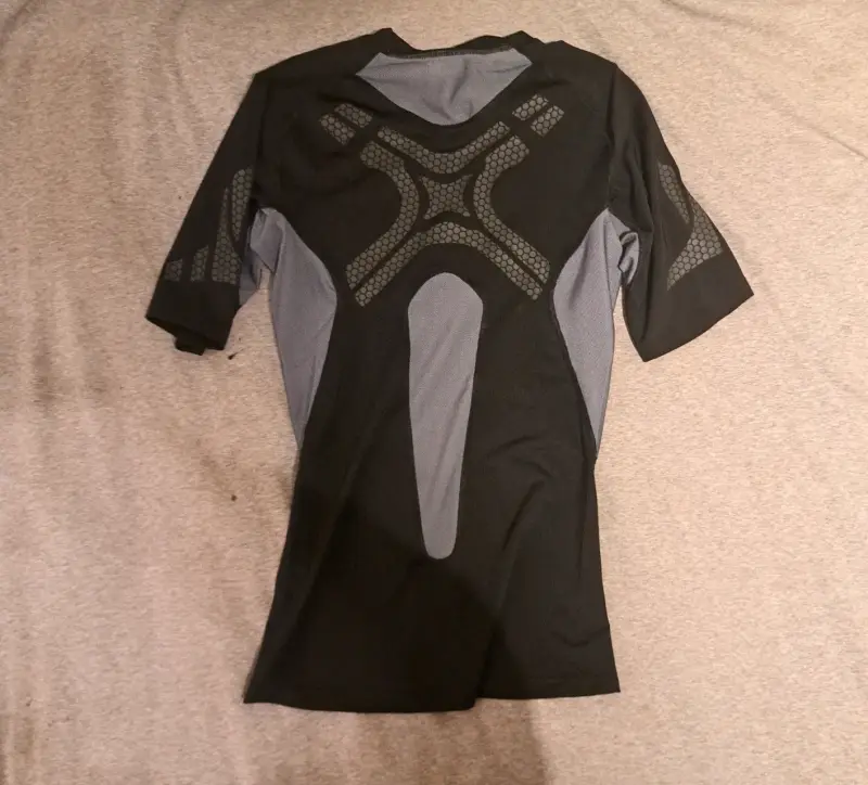 Poleras deportivas Adidas hombre en varios col - 2