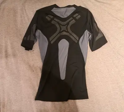 Poleras deportivas Adidas hombre en varios col - miniatura 2