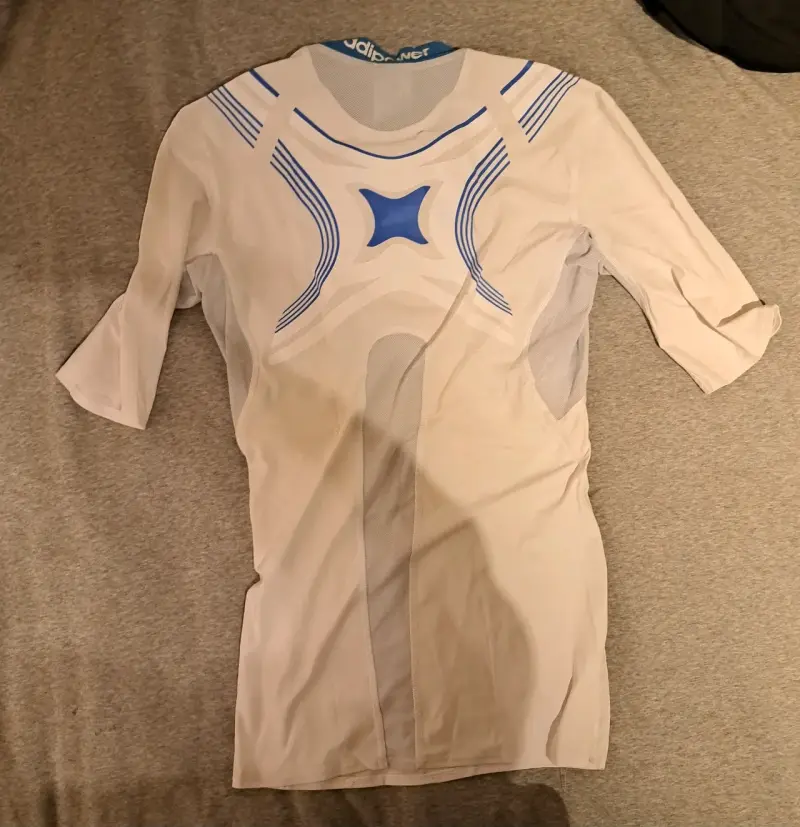 Poleras deportivas Adidas hombre en varios col - 3