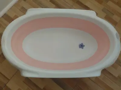 Tina de baño para bebé plegable con diseño rosa - miniatura 1