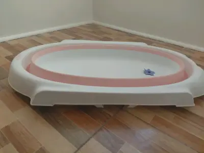 Tina de baño para bebé plegable con diseño rosa - miniatura 2