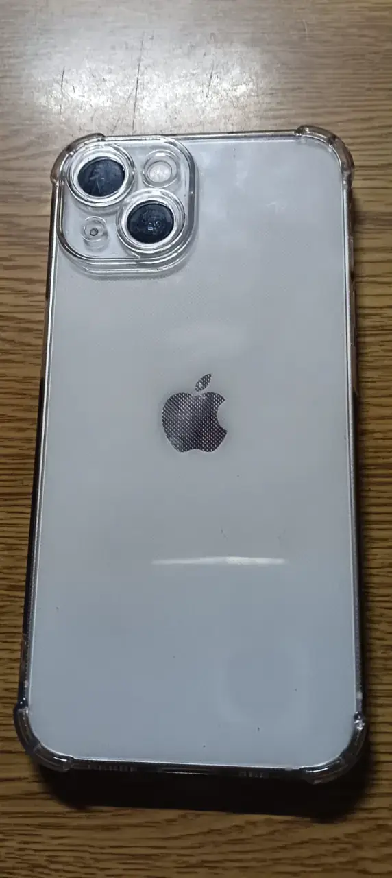 iPhone con funda transparente y buena batería - 2