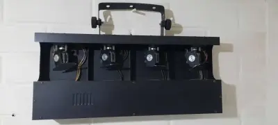 Luz LED para efectos de escenario - miniatura 1