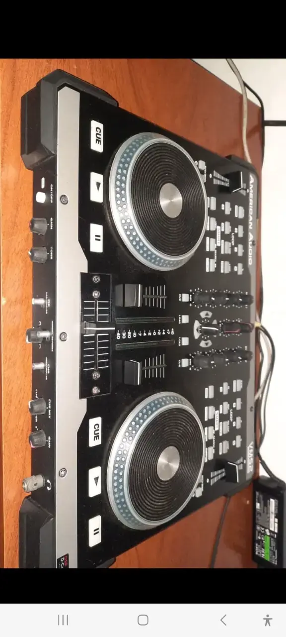 Controlador DJ American Audio VMS2 en buen estado - 3