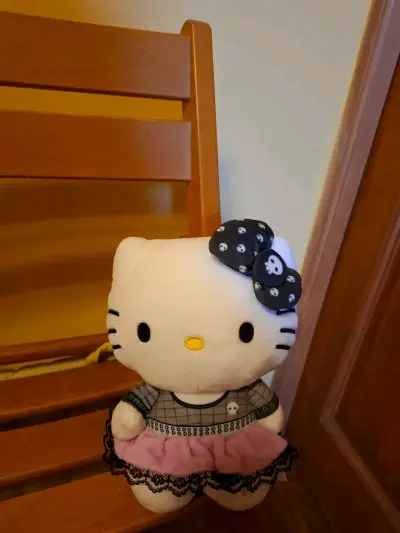 Peluche Hello Kitty con vestido rosa y lazo - miniatura 2