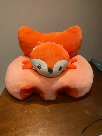 Cojín infantil de peluche con diseño de zorro - miniatura 1