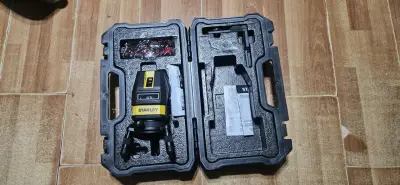 Nivel láser Stanley con estuche y baterías - miniatura 4