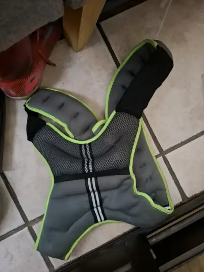 Chaleco de peso para entrenamiento gris y verde - miniatura 2