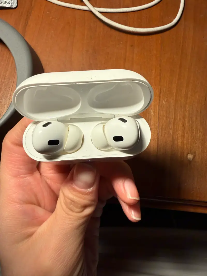 AirPods Pro 2 - 2