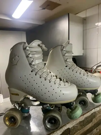 Patines de Cuatro Ruedas Blancos para Patinaje Artístico - miniatura 3
