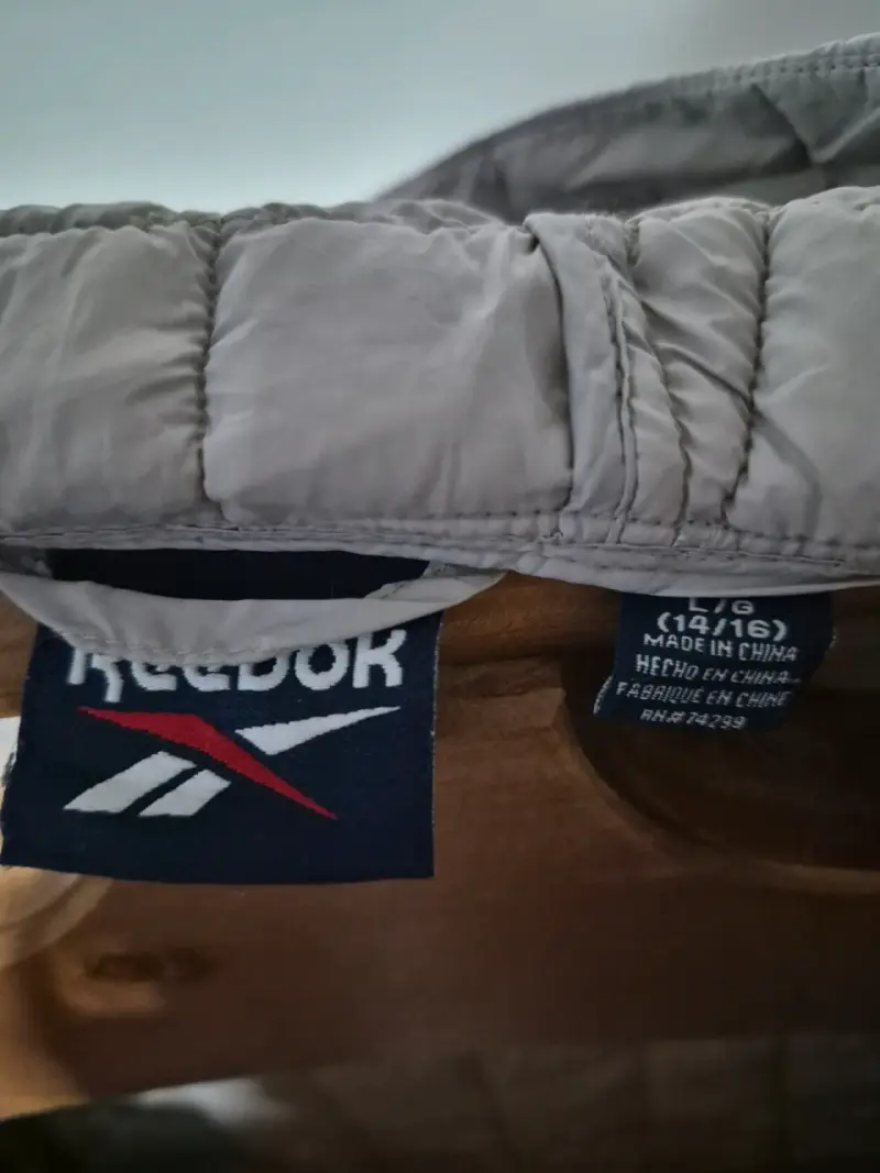Chaqueta acolchada gris Reebok para mujer - 3