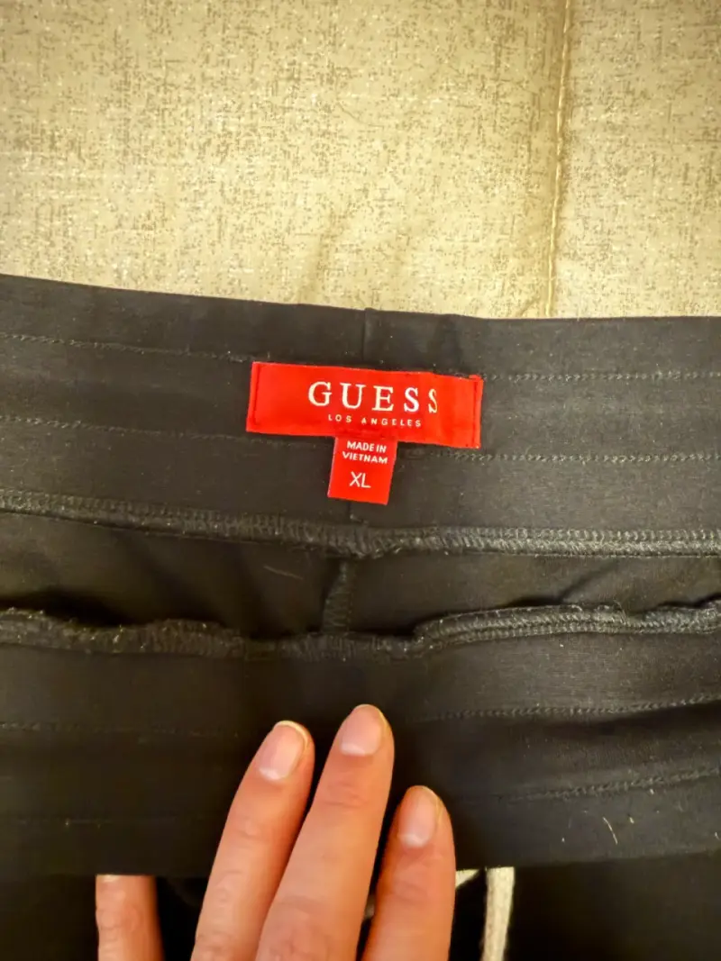 Shorts negros Guess - 4