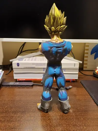 Figura de acción Vegeta Super Saiyajin 30 CM - miniatura 2