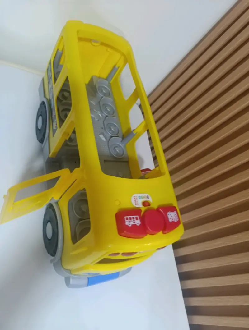 Autobús escolar de juguete Fisher-Price amarillo - 3