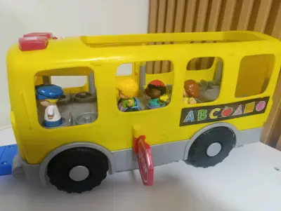 Autobús escolar de juguete Fisher-Price amarillo - miniatura 4