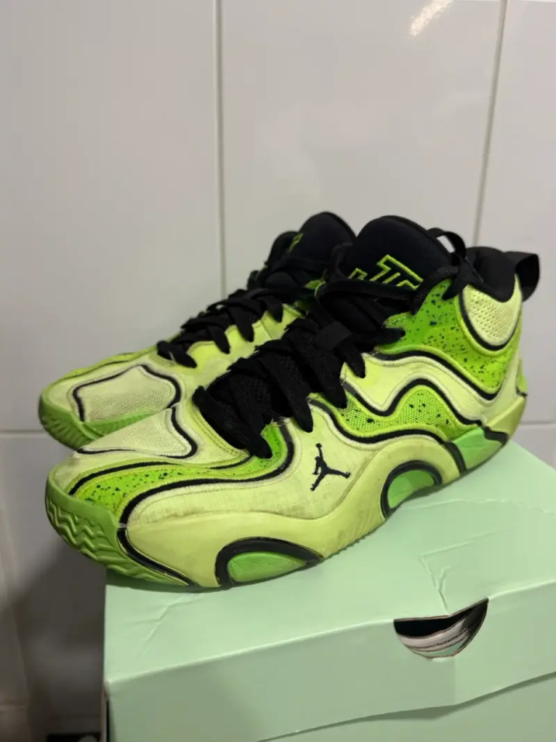 Zapatillas Nike basketball Jordan verdes y negras - 3