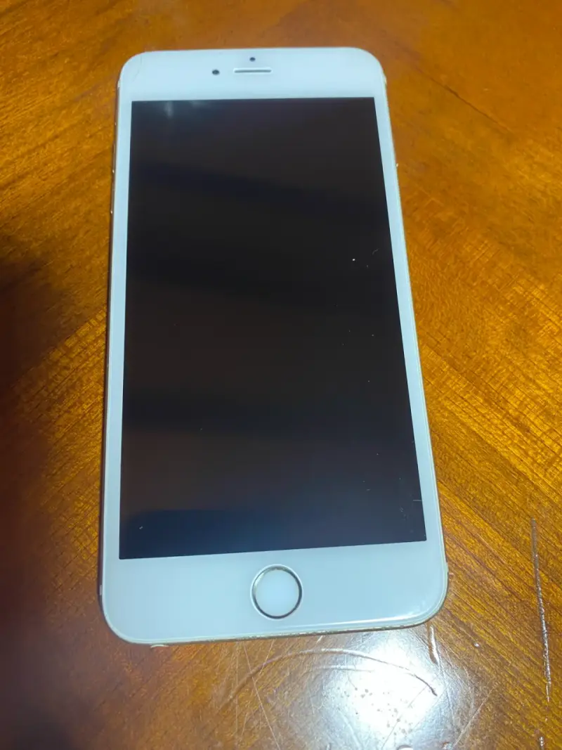 iPhone 6 Plus 64GB en buen estado - 2