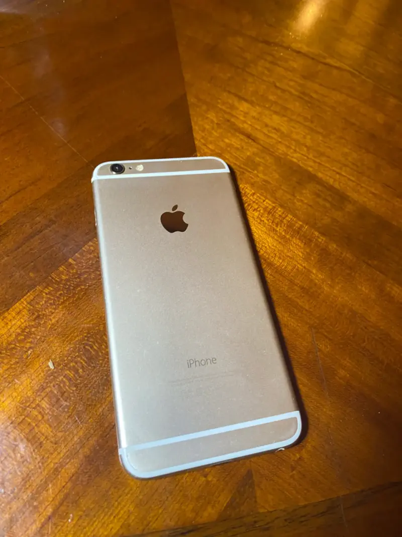iPhone 6 Plus 64GB en buen estado - 4