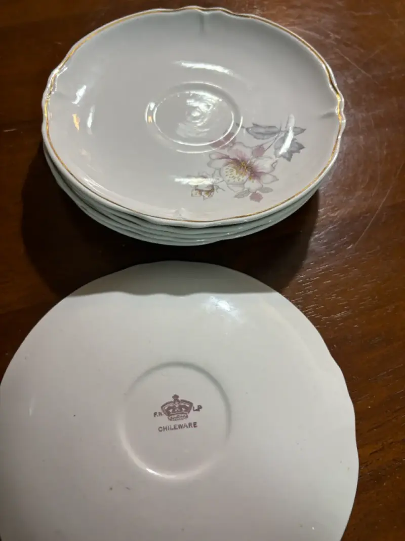 Platos de porcelana con diseño floral Chileware - 2