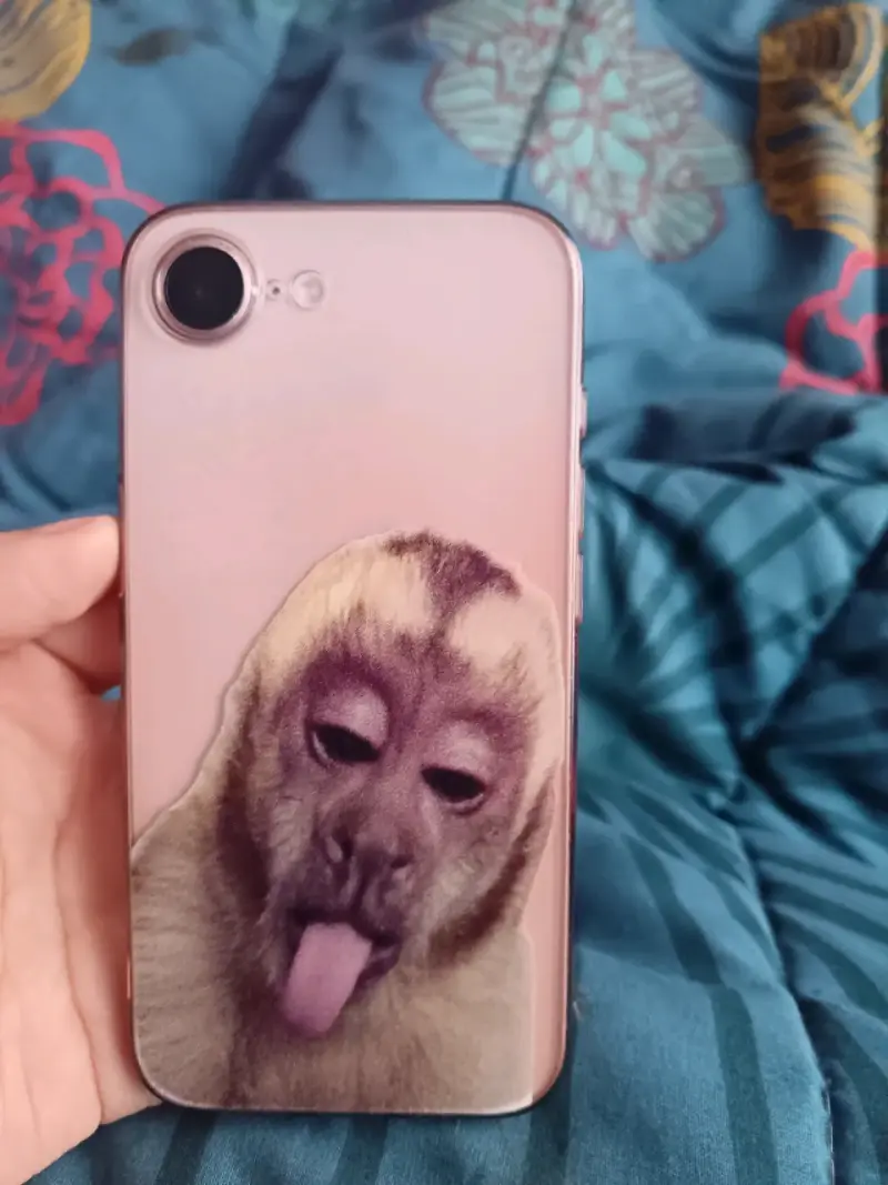 IPHONE 17E - 1