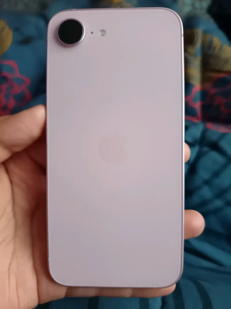 IPHONE 17E - 4