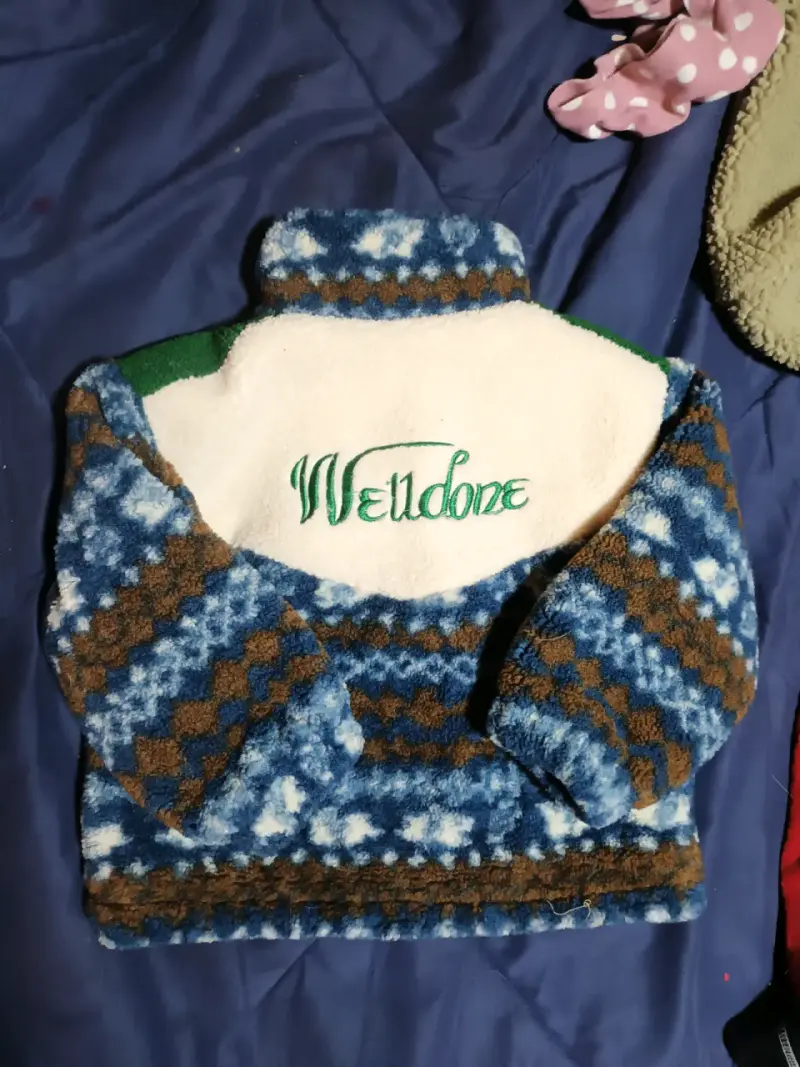 Chaqueta de lana polar con diseño geométrico - 2