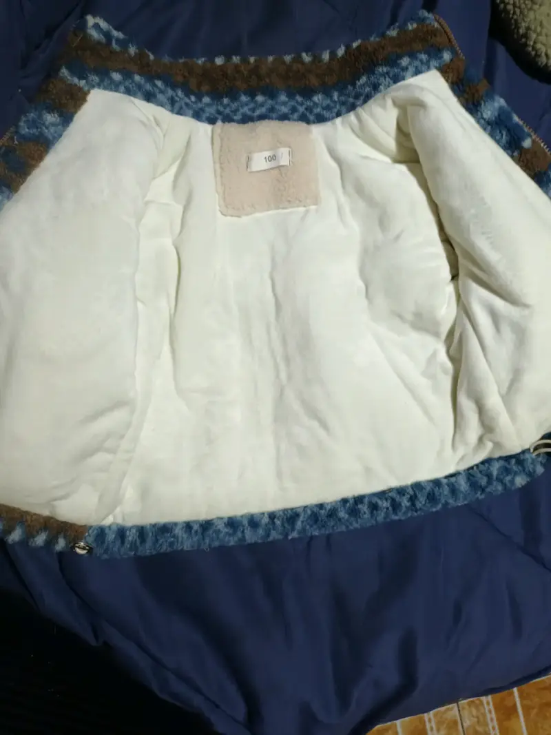 Chaqueta de lana polar con diseño geométrico - 3