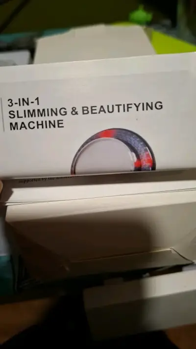 Máquina 3 en 1 para Adelgazamiento y Belleza - miniatura 2