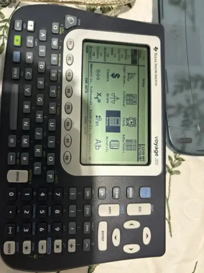 Calculadora gráfica Texas Instruments Voyage 200 - miniatura 1