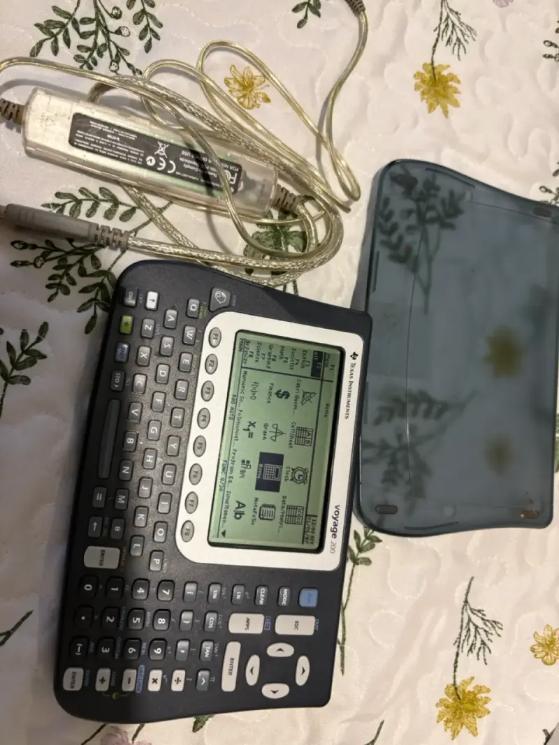 Calculadora gráfica Texas Instruments Voyage 200 - 3