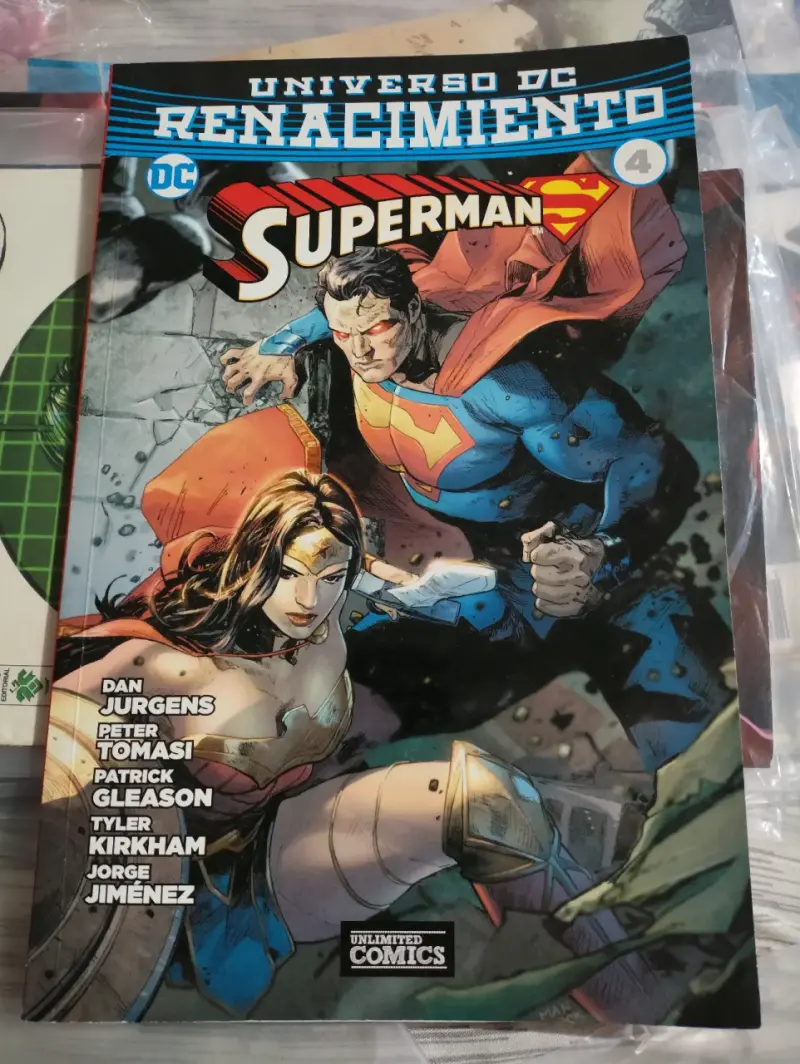 2 Cómic Universo DC Renacimiento Superman - 2