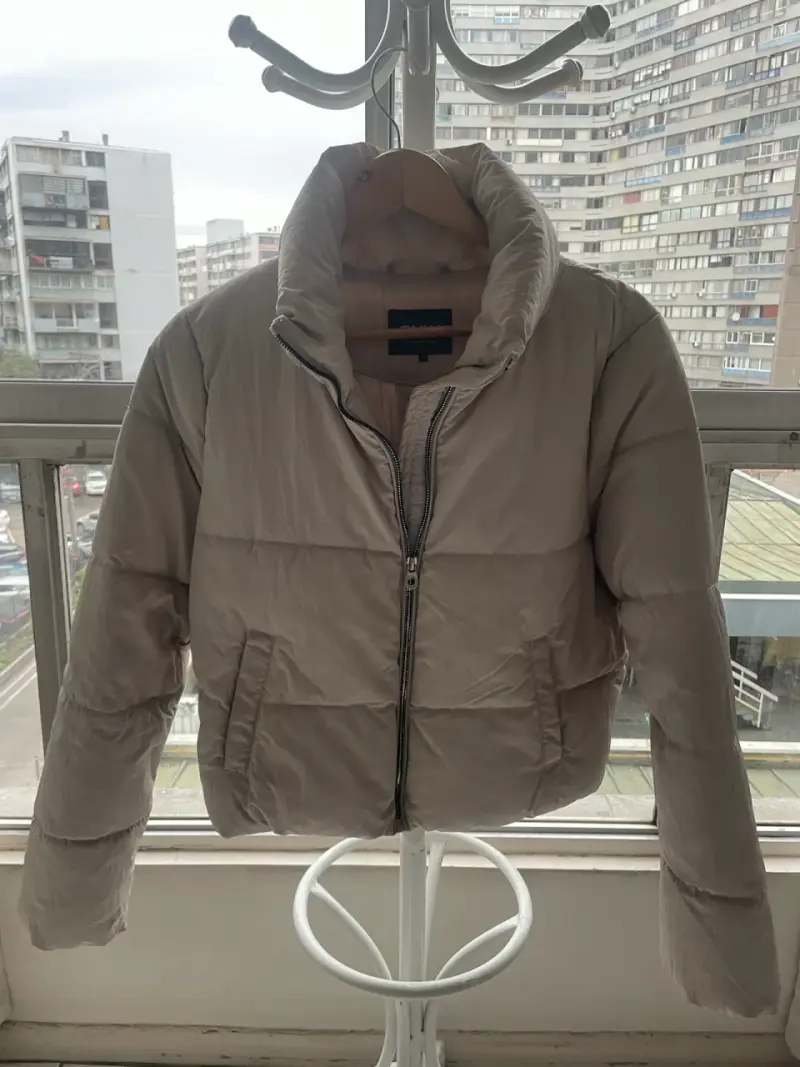 Chaqueta acolchada beige para mujer marca Only - 1