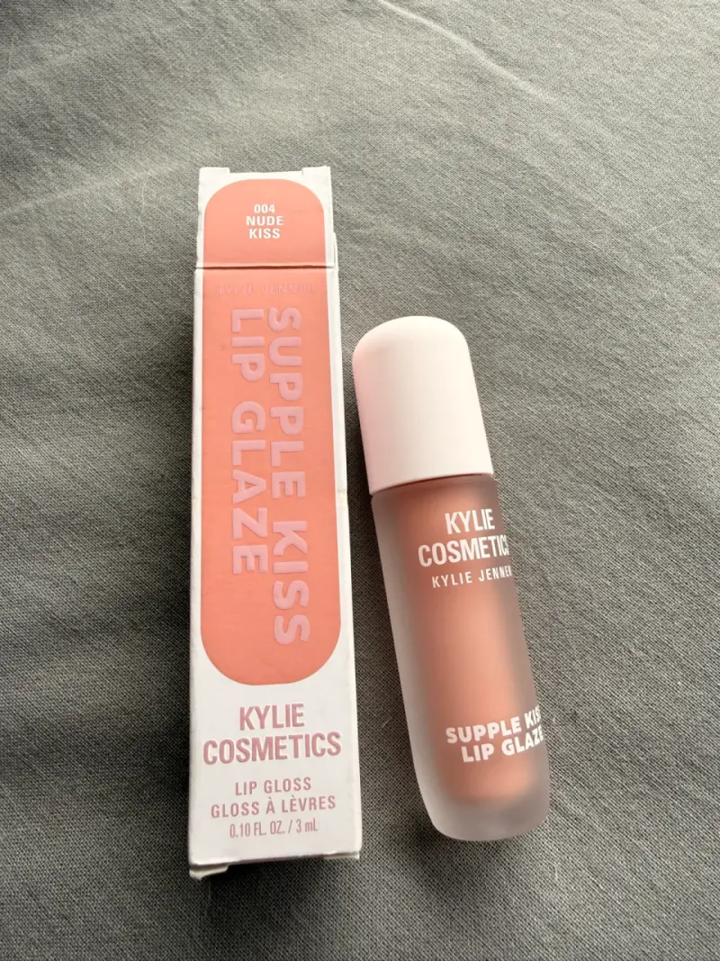 Brillo Labial Kylie Cosmetics Nude Kiss - 2