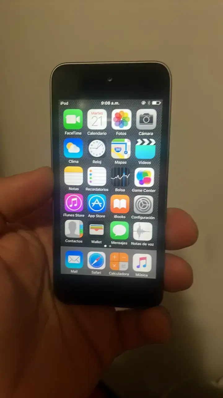 iPod Touch 5ta Generación Gris Espacial - 1