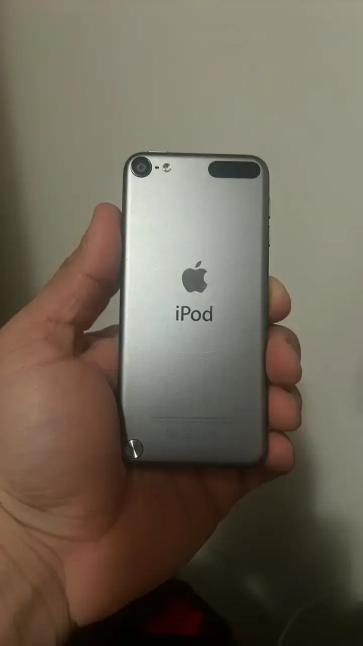 iPod Touch 5ta Generación Gris Espacial - 2